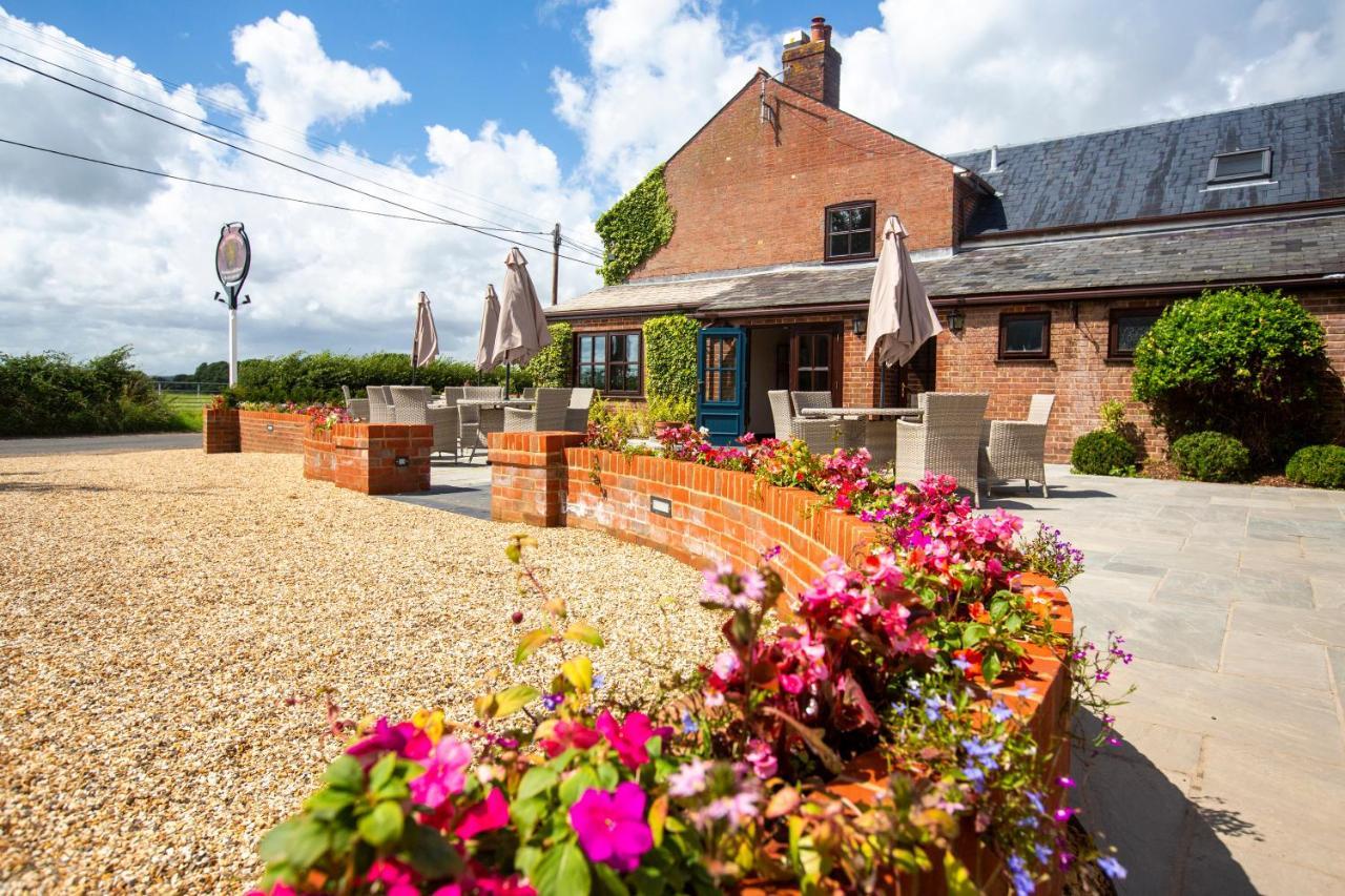 The Three Lions Hotell Fordingbridge Exteriör bild