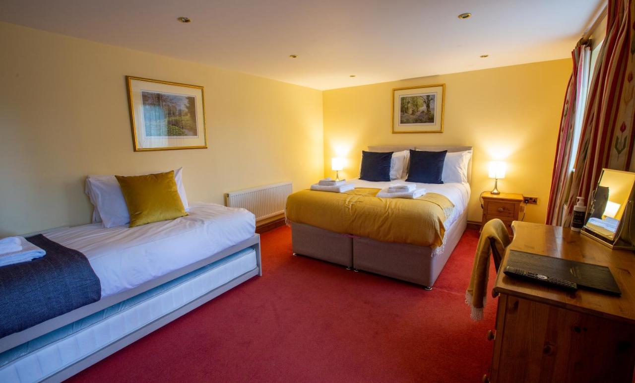 The Three Lions Hotell Fordingbridge Exteriör bild